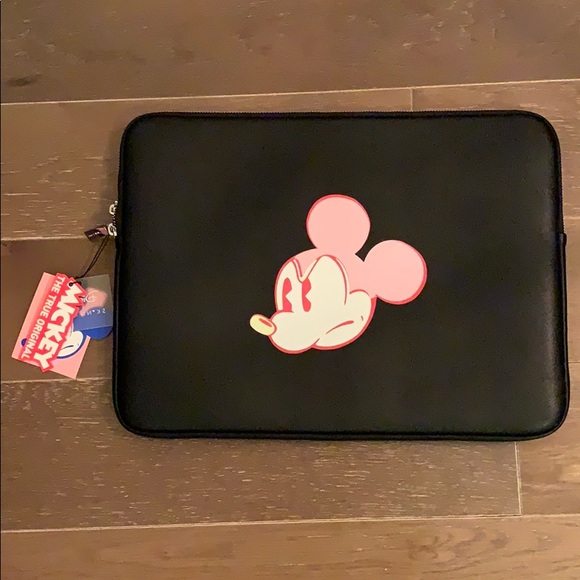Disney Accessories - Disney x Skinnydip Mickey Graffiti 15” Laptop case Disney Accessories - Disney x Skinnydip Mickey Graffiti 15” Laptop case